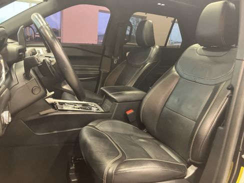 Used 2022 Ford Explorer ST w/ Equipment Group 401A image 13