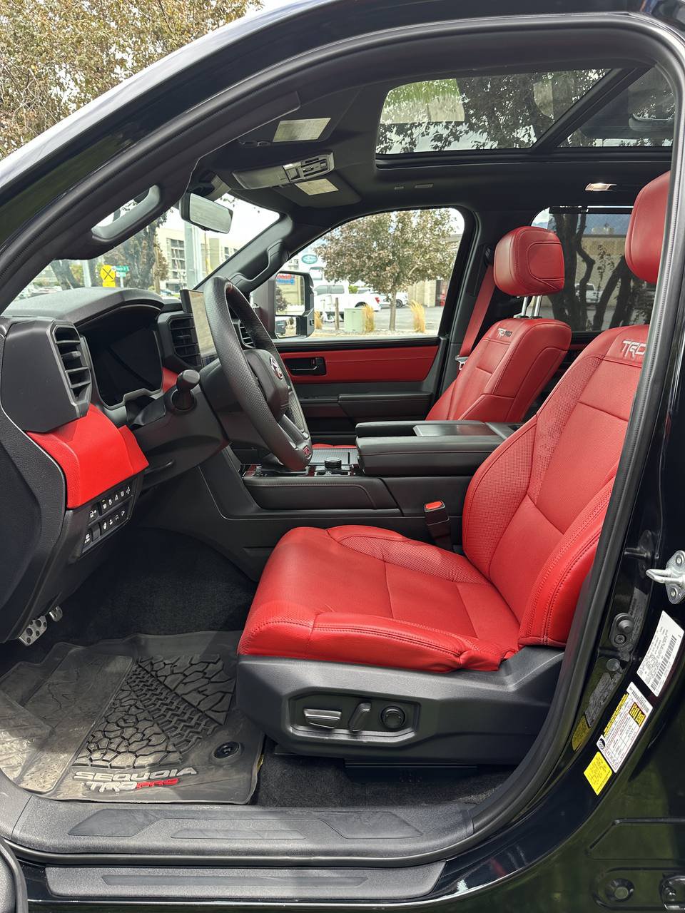 Used 2025 Toyota Sequoia TRD Pro AWD/4WD image 20