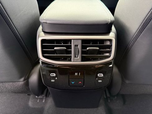 Used 2024 Lexus RX 350 Premium image 17