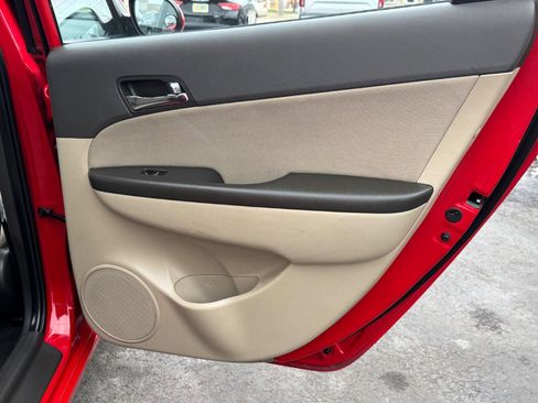 Used 2009 Hyundai Elantra image 15