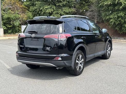 Used 2018 Toyota RAV4 XLE w/ Plus Extra Value Package AWD/4WD image 2