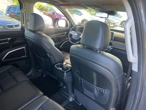 Used 2020 Kia Telluride EX AWD/4WD image 16