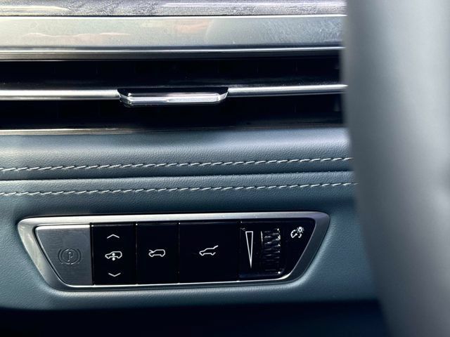 Used 2025 Cadillac Escalade IQ Luxury 2 w/ LPO, Premium Carpet Package AWD/4WD image 26