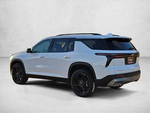 New 2026 Chevrolet Traverse LT w/ Driver Confidence Package FWD image 9