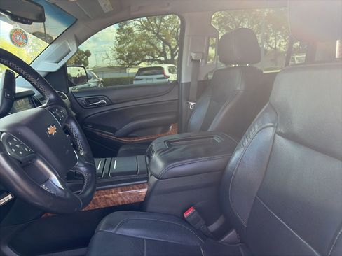 Used 2015 Chevrolet Suburban LTZ image 13