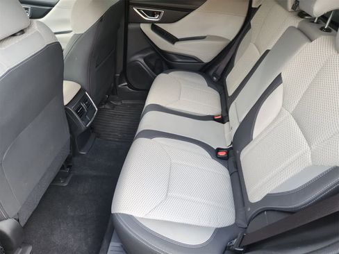 Used 2023 Subaru Forester Premium image 30