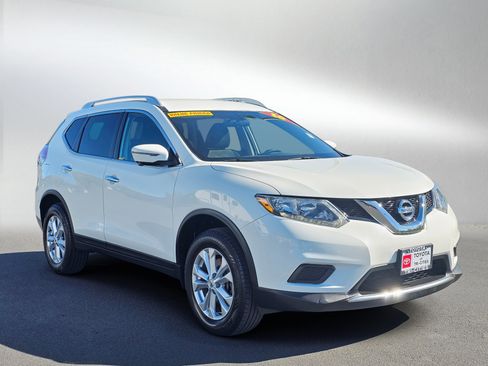 Used 2016 Nissan Rogue SV w/ SV Premium Package AWD/4WD image 7