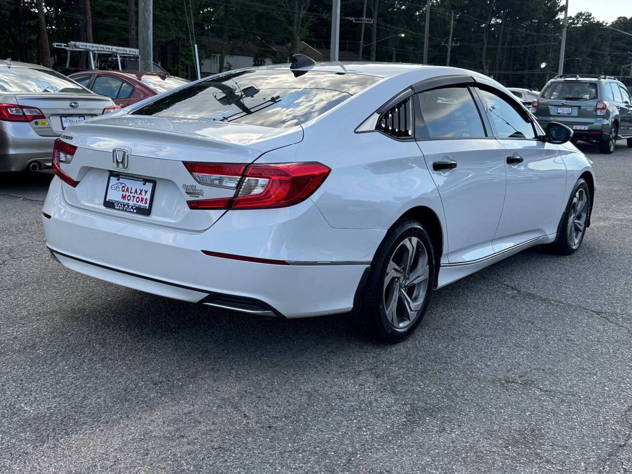 Used 2019 Honda Accord EX image 5