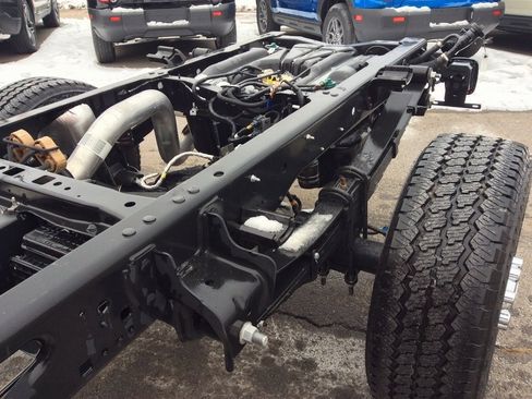 Used 2024 Ford F350 XL w/ Snow Plow Prep Package image 28