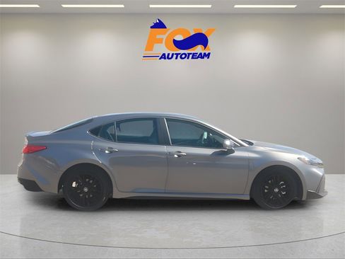 New 2026 Toyota Camry SE image 5