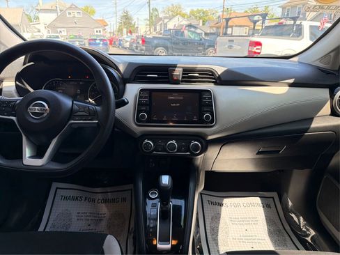 Used 2020 Nissan Versa SV FWD image 13