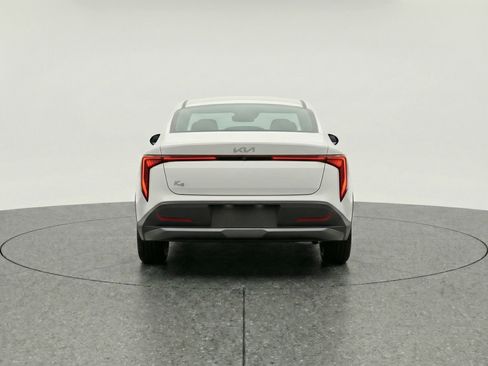Used 2025 Kia K4 FWD image 7