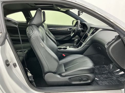 Used 2017 INFINITI Q60 3.0t w/ Premium Plus Package 3.0T AWD/4WD image 15