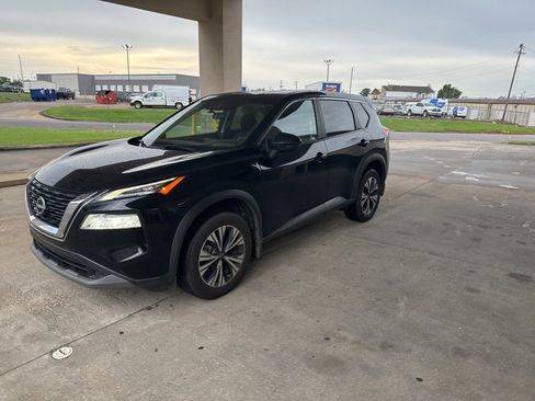 Used 2022 Nissan Rogue SV FWD image 6