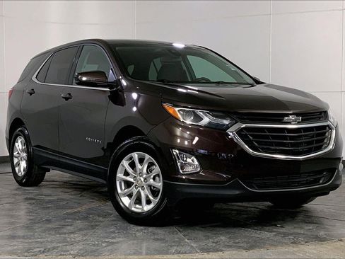 Used 2020 Chevrolet Equinox LT w/ Driver Convenience Package image 33