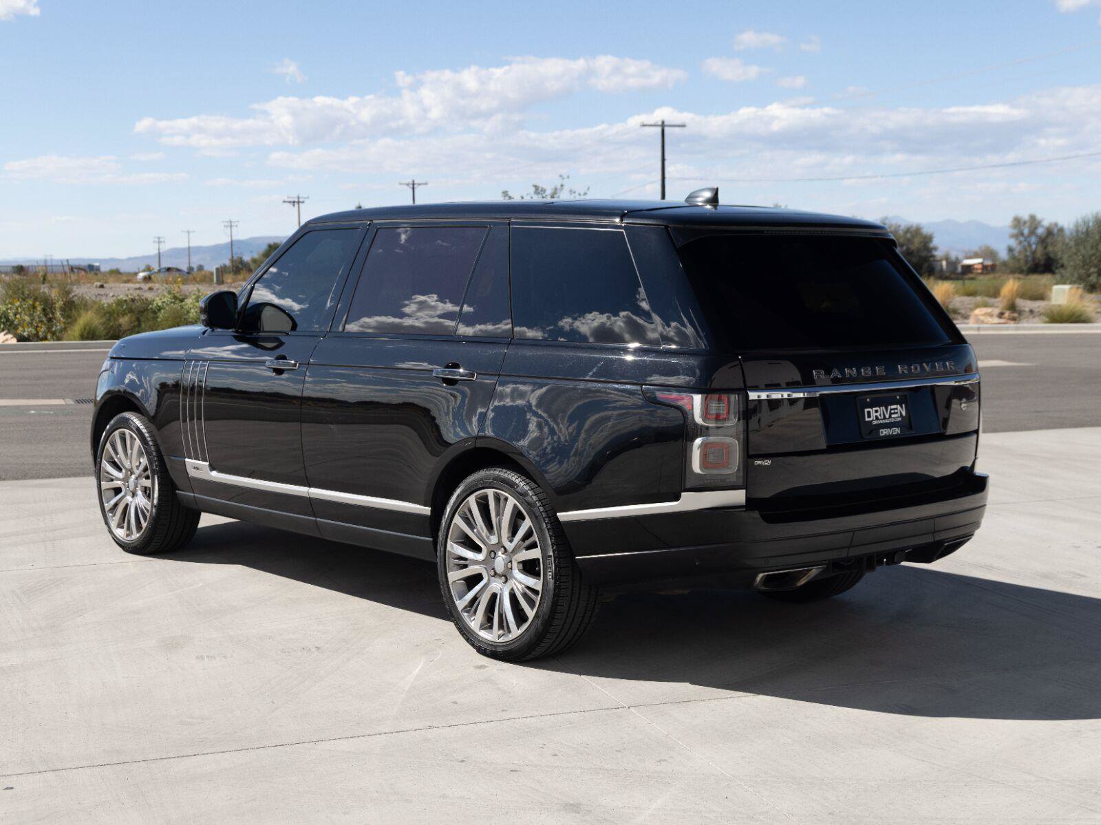 Used 2020 Land Rover Range Rover LWB SV Autobiography AWD/4WD image 4
