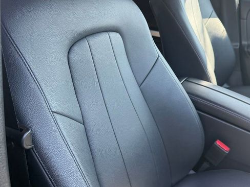 Used 2024 Mercedes-Benz GLB 250 image 23