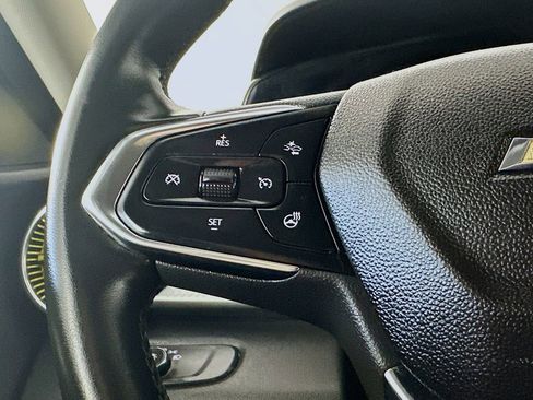 Used 2024 Chevrolet Trax LT w/ LT Convenience Package image 25