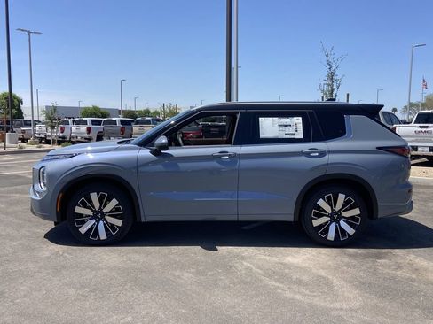 New 2026 Mitsubishi Outlander SEL FWD image 4