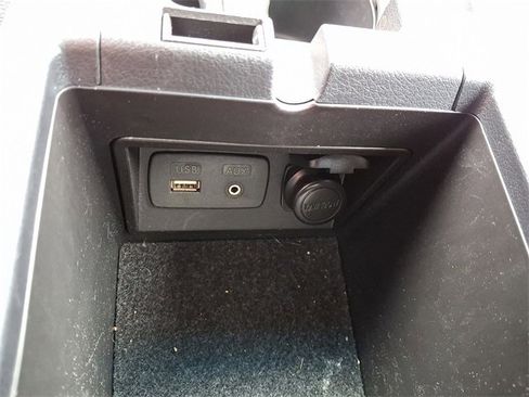 Used 2012 Subaru Outback 2.5i Limited image 22