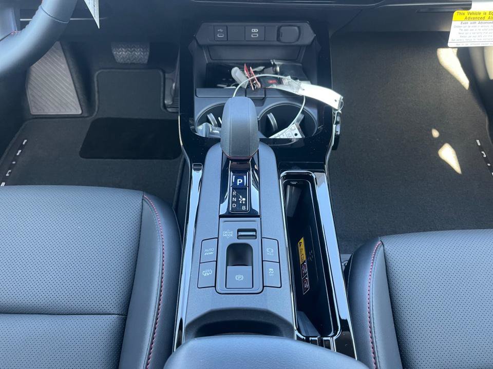 New 2026 Toyota Prius Plug-In Hybrid FWD image 17