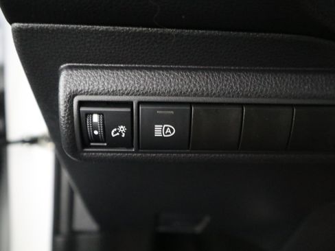 Used 2025 Toyota Corolla LE FWD image 29