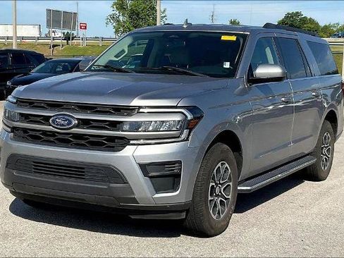 Certified 2022 Ford Expedition Max XLT RWD image 3