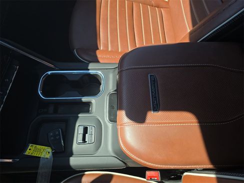 Used 2024 GMC Sierra 2500 Denali Ultimate w/ Max Trailering Package image 25