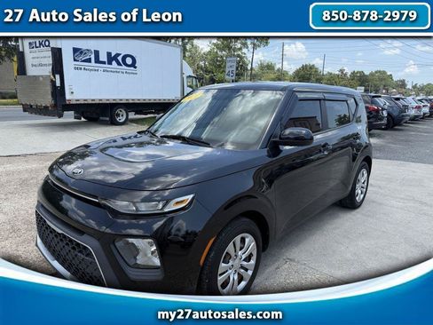 Used 2021 Kia Soul LX FWD image 1