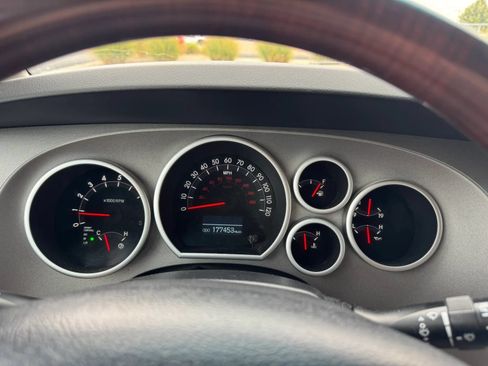 Used 2011 Toyota Sequoia Platinum AWD/4WD image 9