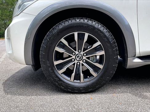 Used 2017 Nissan Armada Platinum w/ Captain Seat Package AWD/4WD image 35