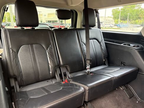 Used 2021 Ford Expedition Max Platinum AWD/4WD image 32