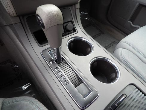 Used 2015 Chevrolet Traverse LS image 21