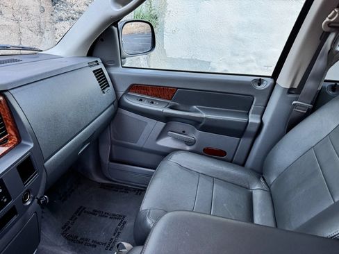 Used 2006 Dodge Ram 2500 Truck SLT AWD/4WD image 21