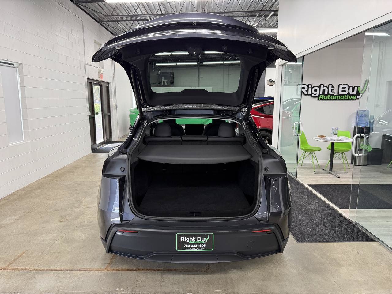Used 2026 Tesla Model Y AWD image 18