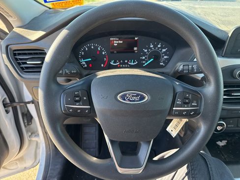 Used 2022 Ford Escape S image 21