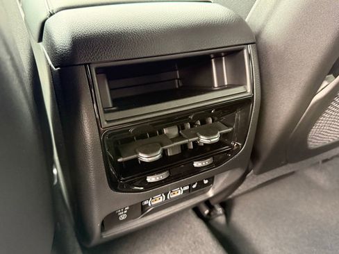 New 2025 Jeep Grand Cherokee Limited w/ Trailer Tow Package image 28