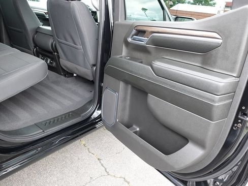 Used 2024 Chevrolet Silverado 1500 LT AWD/4WD image 25