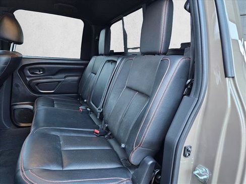 Used 2022 Nissan Titan PRO-4X w/ Pro-4x Convenience Package AWD/4WD image 13