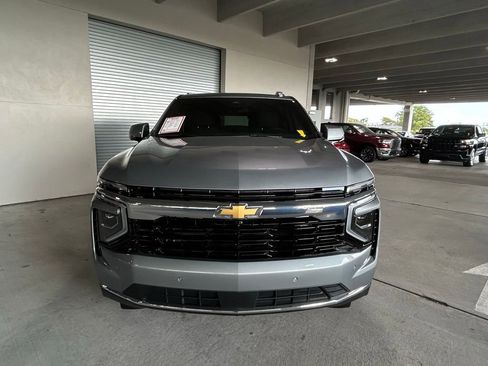Used 2025 Chevrolet Tahoe LS image 8