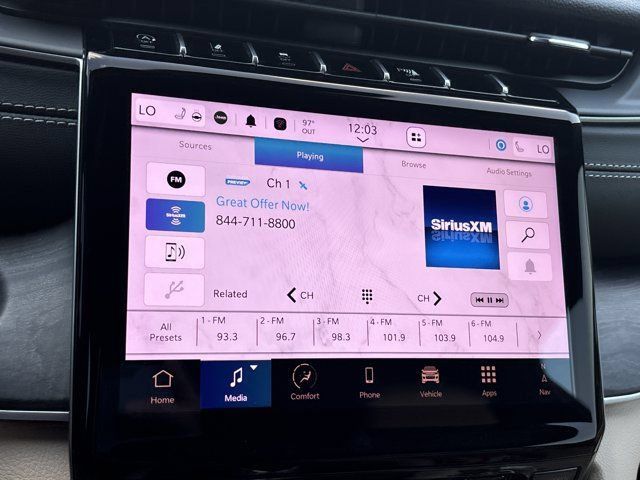Used 2025 Jeep Grand Cherokee L Limited AWD/4WD image 29