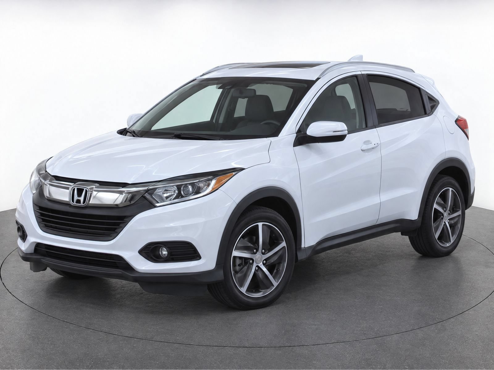Used 2022 Honda HR-V EX image 2