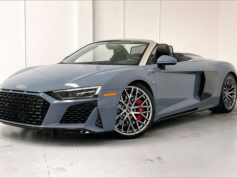 Used 2020 Audi R8 V10 w/ Carbon Exterior Package AWD/4WD image 3