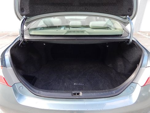 Used 2009 Toyota Camry LE image 28