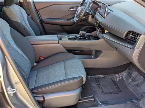 Certified 2021 Nissan Rogue SV image 21