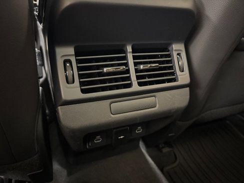 Used 2025 Land Rover Range Rover Evoque S image 23