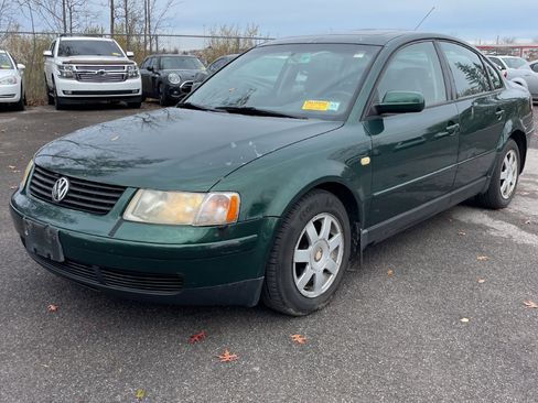 Used 1999 Volkswagen Passat GLS image 3