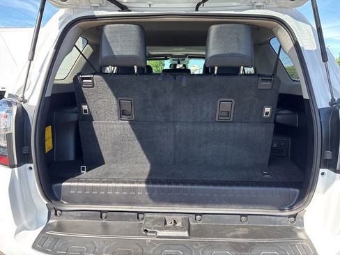 Used 2018 Toyota 4Runner SR5 Premium w/ Wilderness Package AWD/4WD image 39