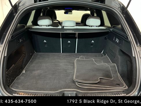 Used 2023 Mercedes-Benz GLC 300 w/ AMG Line image 22