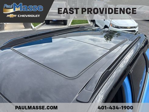 Used 2023 Chevrolet TrailBlazer RS w/ Sun and Liftgate Package FWD image 9